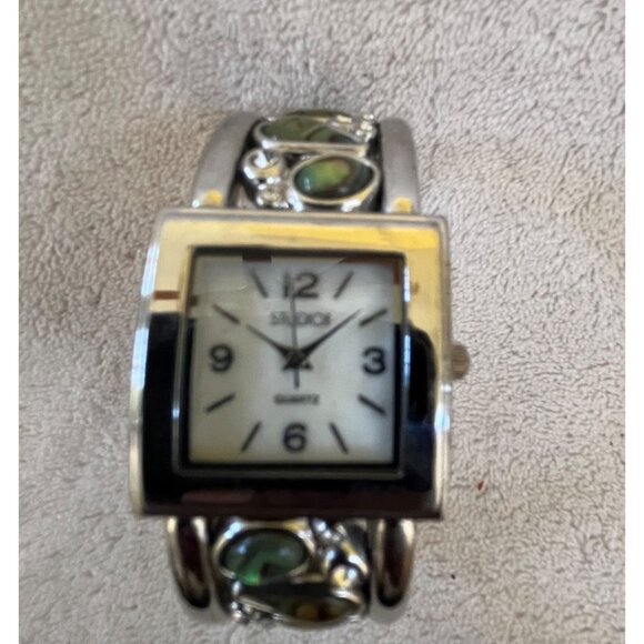 Womens Fashion Watch Stylish Timepiece Elegant Chic Casual Everyday Accessory - Picture 2 of 2